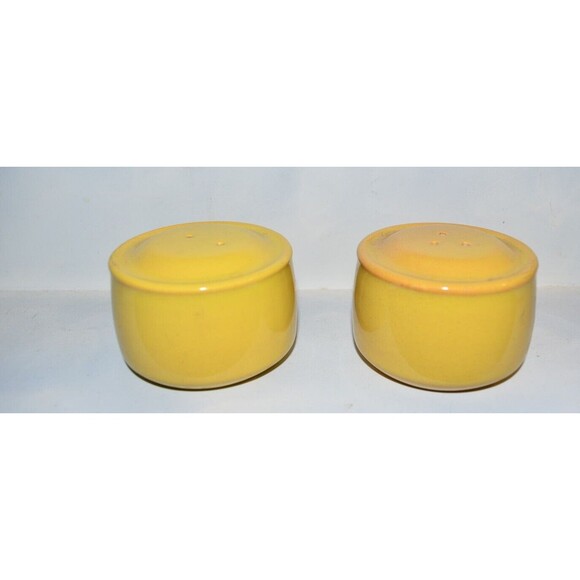 Vtg Metlox Poppytrail Colorstax Yellow Salt & Pepper Shakers Set MCM - Picture 2 of 7